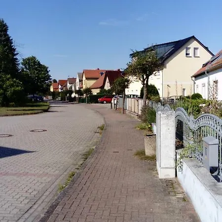 Zum Dehmsee Guest house *
